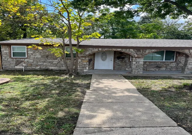 Photo 1 of Single family home for sale at 522 Apollo Rd, Richardson, TX 75081 | MLS# 21416929 | Listing updated on 2026-10-23