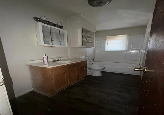 Photo 3 of Single family home for sale at 1630 Templeman St, Shreveport, LA 71101 | MLS# 21417886 | Listing updated on 2026-10-22