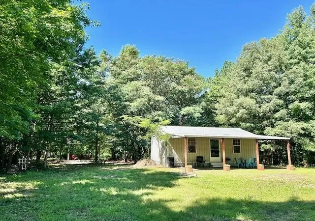 Photo 1 of Single family home for sale at 224 County Rd 3117, Clarksville, TX 75426 | MLS# 21416191 | Listing updated on 2026-10-22