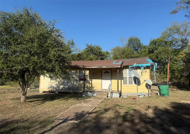 Single family home for sale at 310 N Elm, Mart, TX 76664 | MLS# 21417895
