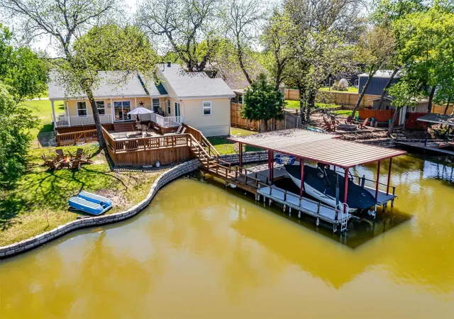 Photo 1 of Single family home for sale at 408 Virgo Ct, Granbury, TX 76049 | MLS# 21409193 | Listing updated on 2026-10-22