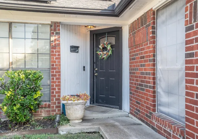 Photo 3 of Single family home for sale at 6447 Royal Cedar Dr, Dallas, TX 75236 | MLS# 21416781 | Listing updated on 2026-10-22
