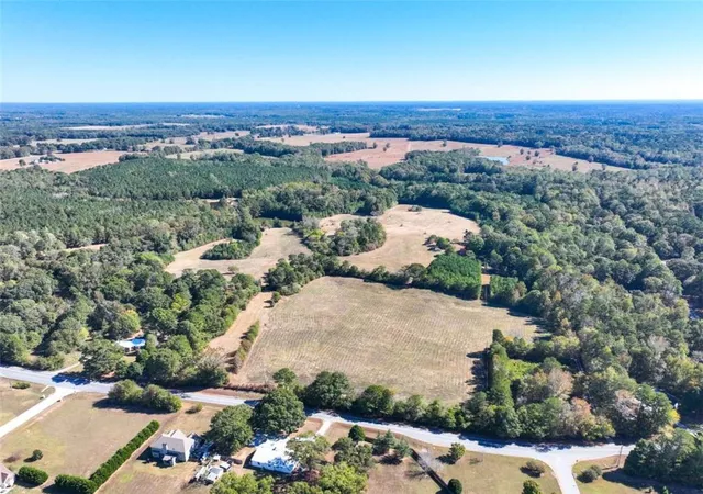 Photo 2 of Land for sale at 940 Sid Hunter Rd, Senoia, GA 30276 | MLS# 7858735 | Listing updated on 2026-10-27