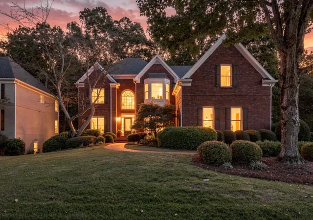 Photo 2 of Sale Pending at 2726 Twin Leaf Trl, Marietta, GA 30062 | MLS# 7838767 | Listing updated on 2026-10-08