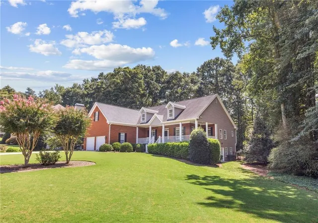 Photo 3 of Single family home for sale at 2620 Democracy Dr, Buford, GA 30519 | MLS# 7828435 | Listing updated on 2026-09-09
