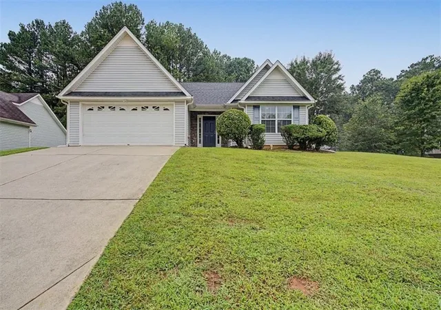 Photo 2 of Single family home for sale at 211 W Bridge Dr, Dallas, GA 30157 | MLS# 7831797 | Listing updated on 2026-10-06