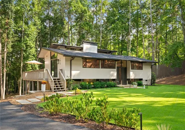 Photo 1 of Single family home for sale at 1015 Iron Mountain Rd, Canton, GA 30115 | MLS# 7828394 | Listing updated on 2026-09-04