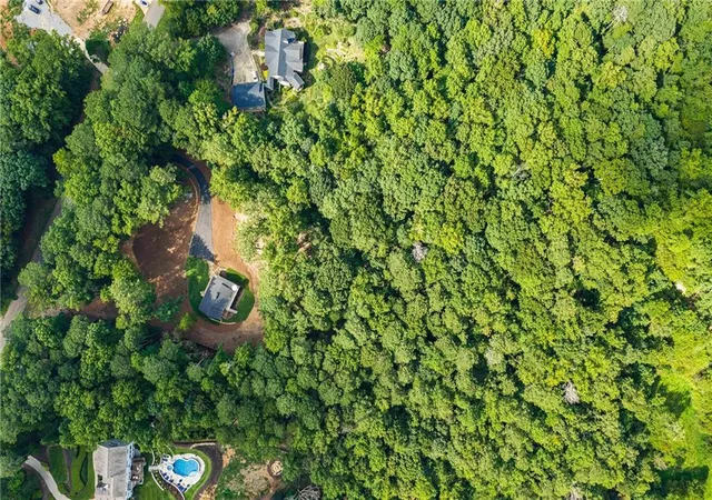 Photo 3 of Single family home for sale at 1015 Iron Mountain Rd, Canton, GA 30115 | MLS# 7828394 | Listing updated on 2026-09-04