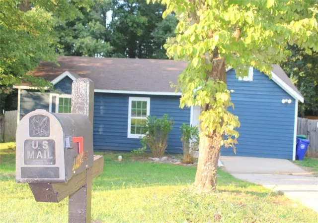 Photo 3 of Single family home for sale at 4668 Hairston Xing Way, Stone Mountain, GA 30083 | MLS# 7833753 | Listing updated on 2026-09-07