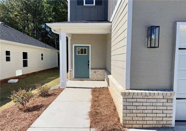 Photo 1 of Single family home for sale at 148 Chaucer Ln, Carrollton, GA 30117 | MLS# 7859072 | Listing updated on 2026-10-27