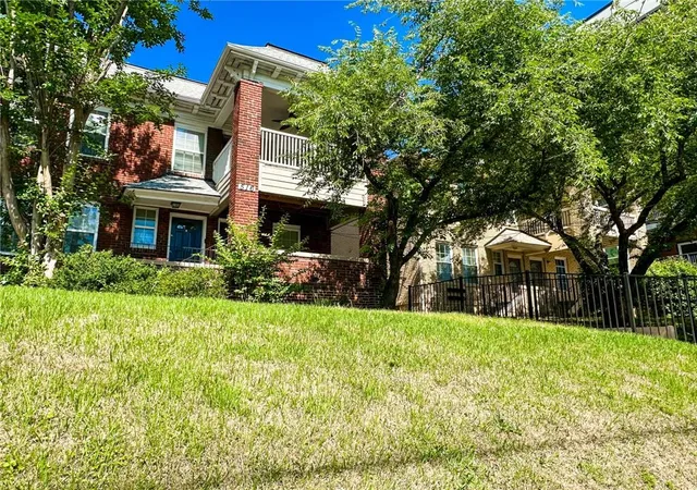Photo 3 of Multi family home for sale at 516 Boulevard NE, Atlanta, GA 30308 | MLS# 7800771 | Listing updated on 2026-09-02