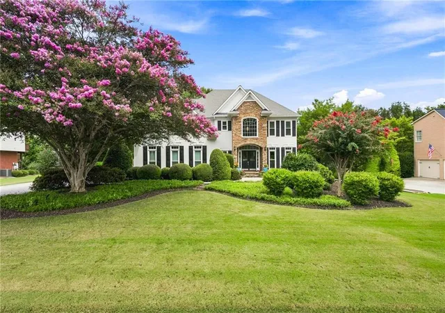 Photo 2 of Single family home for sale at 3038 Tottenham Ln, Marietta, GA 30064 | MLS# 7828912 | Listing updated on 2026-09-09