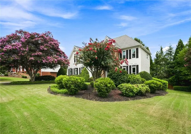Photo 3 of Single family home for sale at 3038 Tottenham Ln, Marietta, GA 30064 | MLS# 7828912 | Listing updated on 2026-09-09