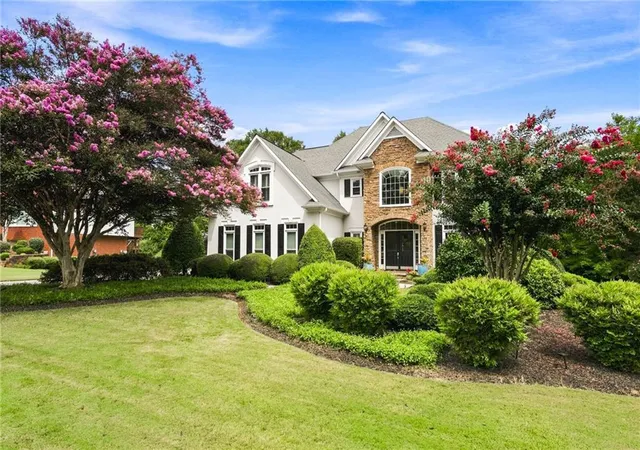 Photo 3 of Single family home for sale at 3038 Tottenham Ln, Marietta, GA 30064 | MLS# 7828912 | Listing updated on 2026-09-09