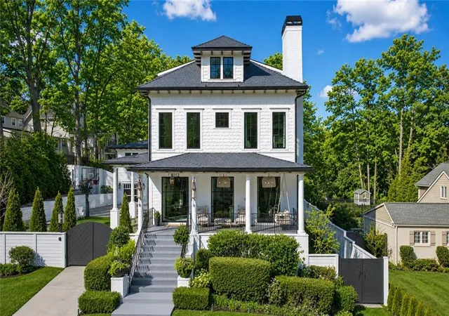 Photo 1 of Single family home for sale at 1812 Wellbourne Dr, Atlanta, GA 30324 | MLS# 7787357 | Listing updated on 2026-09-01