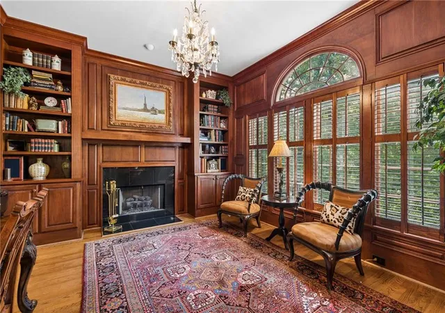 Photo 4 of Single family home for sale at 110 Parc Du Chateau, Sandy Springs, GA 30327 | MLS# 7841170 | Listing updated on 2026-09-22