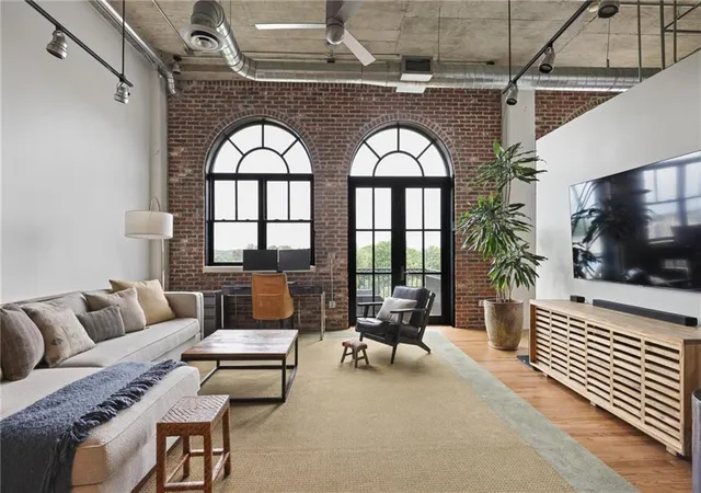 Photo 1 of Condo for sale at 3235 Roswell Rd NE #1021, Atlanta, GA 30305 | MLS# 7859668 | Listing updated on 2026-10-28