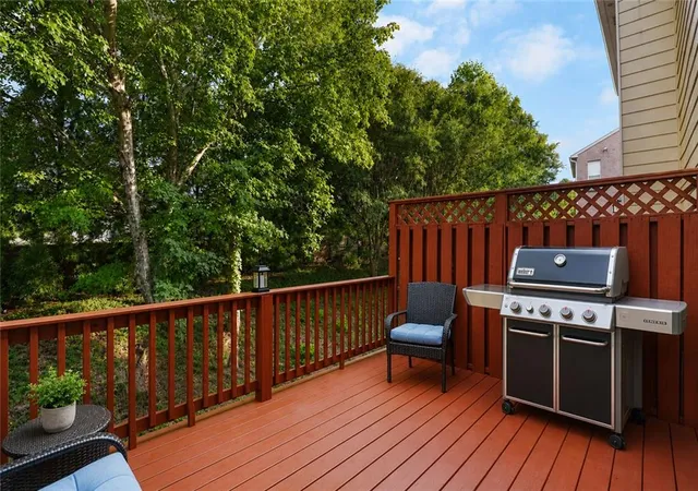 Photo 4 of Townhouse for sale at 5243 Wellsley Bnd, Johns Creek, GA 30005 | MLS# 7813106 | Listing updated on 2026-09-19
