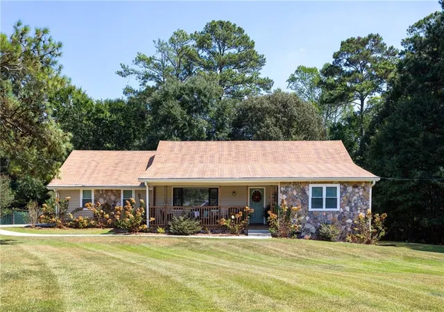 Photo 1 of Single family home for sale at 110 Allenwood Rd, Fayetteville, GA 30214 | MLS# 7839948 | Listing updated on 2026-09-26