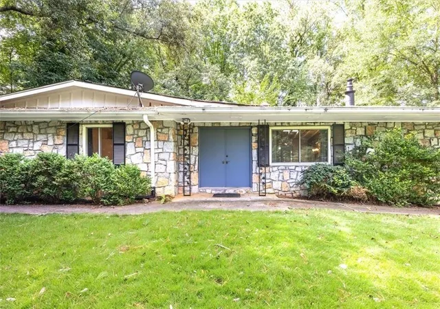 Photo 2 of Sale Pending at 2619 Andover Dr, Atlanta, GA 30360 | MLS# 7808340 | Listing updated on 2026-09-13