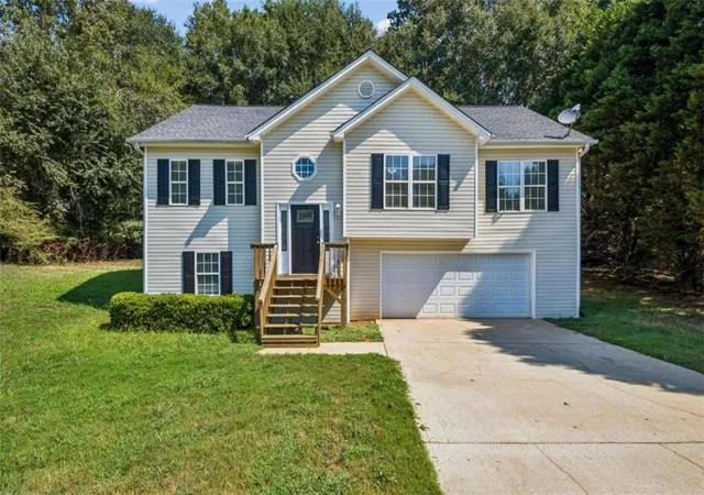 Photo 1 of Single family home for sale at 208 Albert Ln, Jefferson, GA 30549 | MLS# 7832830 | Listing updated on 2026-09-06
