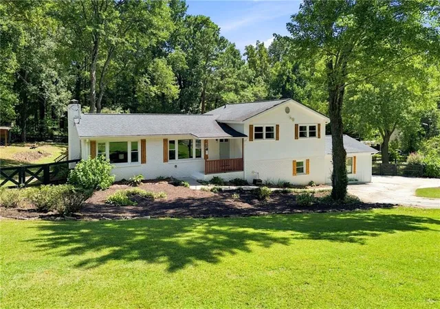 Photo 3 of Single family home for sale at 128 Childers Rd, Canton, GA 30115 | MLS# 7835949 | Listing updated on 2026-09-12