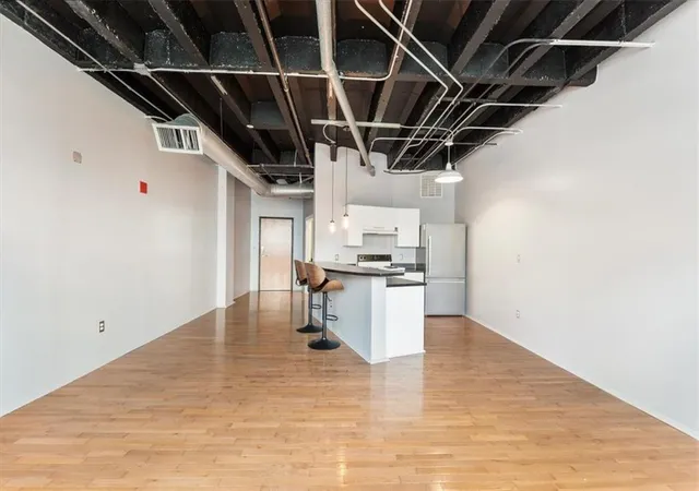 Photo 4 of Condo for sale at 878 Peachtree St NE #814, Atlanta, GA 30309 | MLS# 7855239 | Listing updated on 2026-10-18