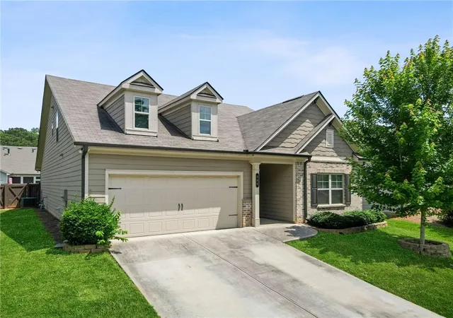 Photo 3 of Single family home for sale at 866 Newshaw Way, Lawrenceville, GA 30046 | MLS# 7780985 | Listing updated on 2026-09-16