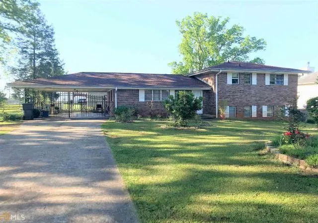 Photo 1 of Sale Pending at 6853 New Dale Rd, Rex, GA 30273 | MLS# 7833681 | Listing updated on 2026-10-22