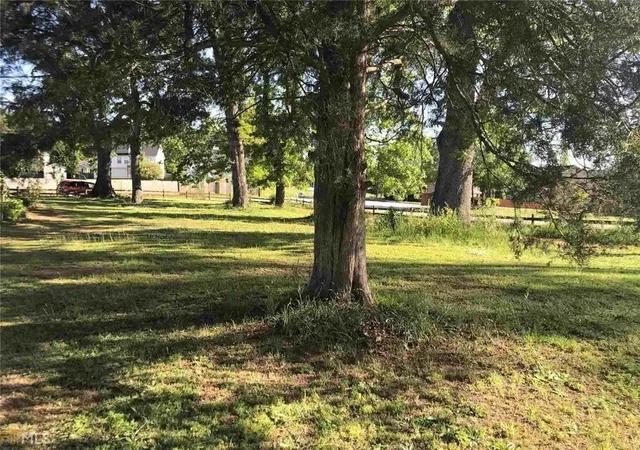 Photo 4 of Sale Pending at 6853 New Dale Rd, Rex, GA 30273 | MLS# 7833681 | Listing updated on 2026-10-22