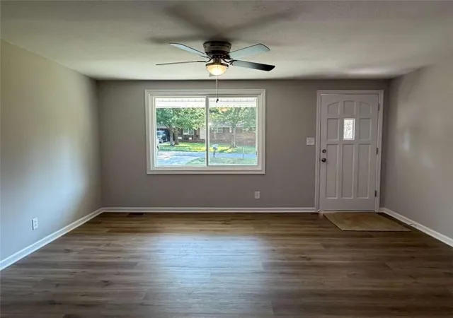 Photo 3 of Single family home for sale at 65 W Meadowcliff Cir, Carrollton, GA 30116 | MLS# 7831711 | Listing updated on 2026-09-03