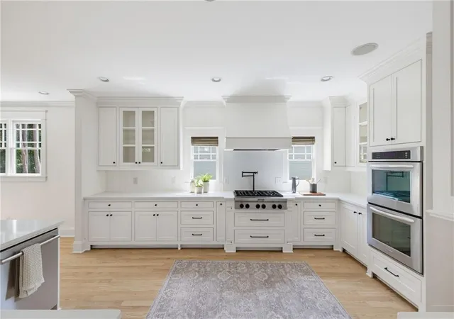 Photo 4 of Single family home for sale at 329 Huron St, Decatur, GA 30030 | MLS# 7830038 | Listing updated on 2026-09-11