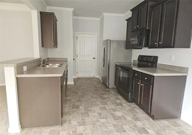 Photo 4 of Townhouse for sale at 261 Valley Xing, Canton, GA 30114 | MLS# 7856037 | Listing updated on 2026-10-20