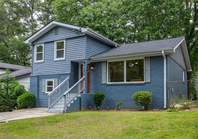 Photo 2 of Single family home for sale at 1392 Willow Trl, Atlanta, GA 30311 | MLS# 7786571 | Listing updated on 2026-09-10