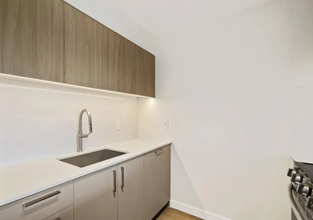 Photo 4 of Condo for sale at 2460 Peachtree Rd NE #512, Atlanta, GA 30305 | MLS# 7832035 | Listing updated on 2026-09-14