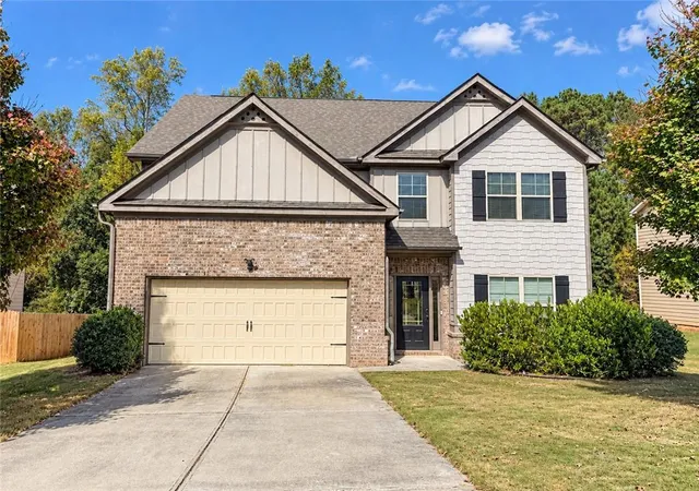 Photo 2 of Single family home for sale at 3980 Deer Run Dr, Cumming, GA 30028 | MLS# 7857278 | Listing updated on 2026-10-26