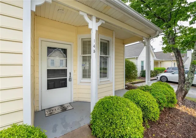 Photo 2 of Condo for sale at 145 Victoria Way, Roswell, GA 30075 | MLS# 7829876 | Listing updated on 2026-09-15