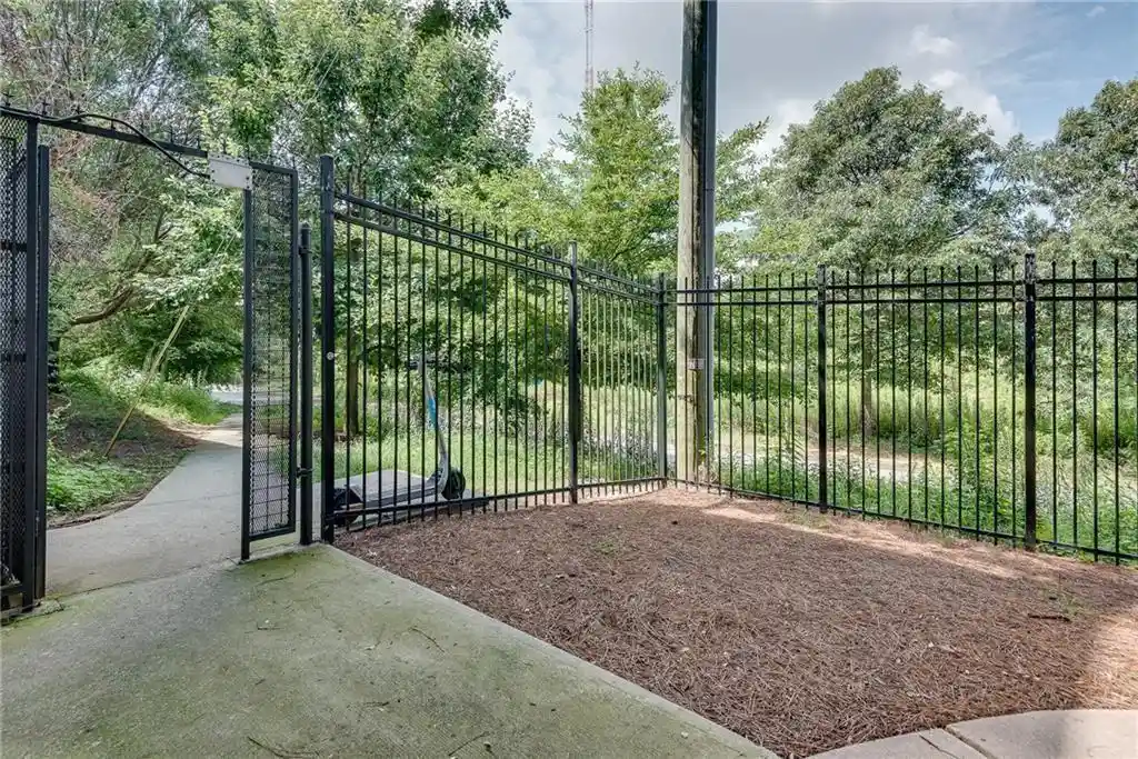 Listing Photo 49 - Condo for sale in 821 Ralph Mcgill Blvd Ne located at 821 Ralph Mcgill Blvd Ne, Atlanta, GA 30306 - Unit #3207