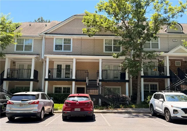 Photo 2 of Sale Pending at 1035 Barnett Shls Rd #623, Athens, GA 30605 | MLS# 7772547 | Listing updated on 2026-09-23