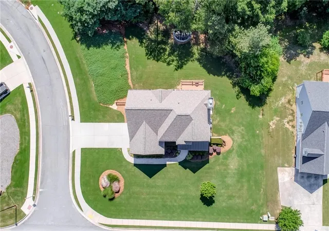 Photo 2 of Single family home for sale at 10 Altar Rock Ct Ne, Cartersville, GA 30121 | MLS# 7832350 | Listing updated on 2026-09-04