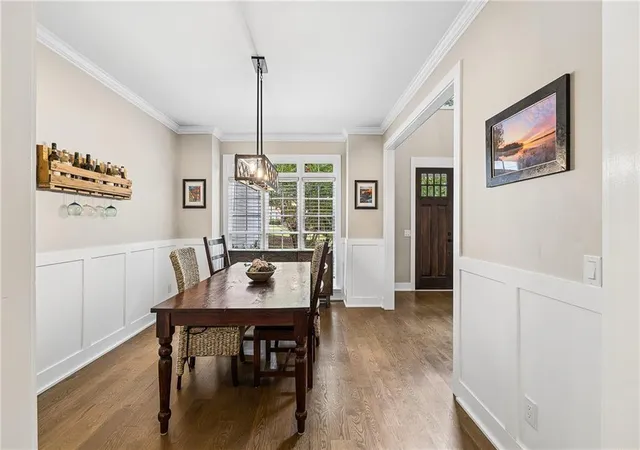 Photo 3 of Single family home for sale at 7635 Finley Dr, Gainesville, GA 30506 | MLS# 7835398 | Listing updated on 2026-09-11
