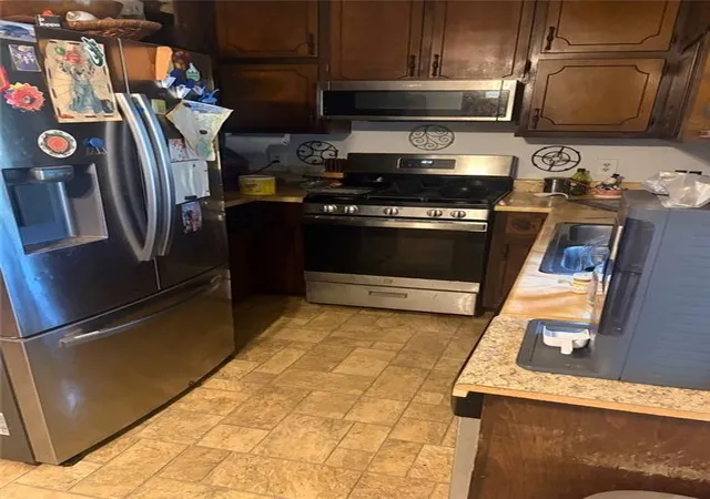 Photo 3 of Single family home for sale at 129 Morris Ml Rd, Griffin, GA 30223 | MLS# 7860261 | Listing updated on 2026-10-29
