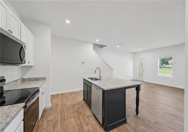 Photo 4 of Townhouse for sale at 325 Rolling Green Rd, Adairsville, GA 30103 | MLS# 7818536 | Listing updated on 2026-10-06