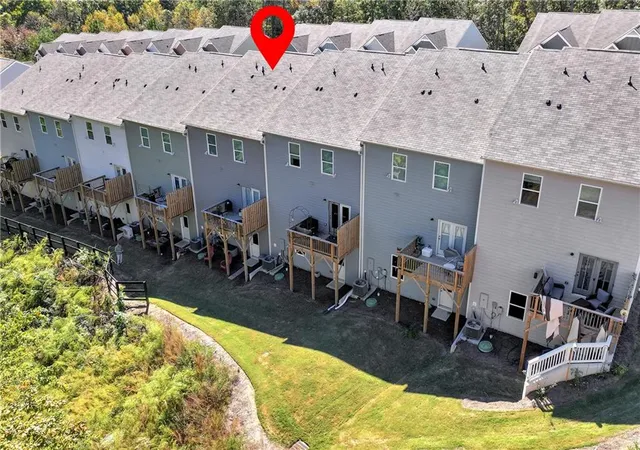 Photo 4 of Townhouse for sale at 421 Stoneybrook Dr, Dahlonega, GA 30533 | MLS# 7857283 | Listing updated on 2026-10-22