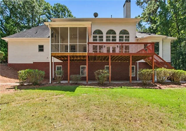 Photo 4 of Sale Pending at 2960 Vail Valley Ct, Snellville, GA 30078 | MLS# 7836026 | Listing updated on 2026-09-16