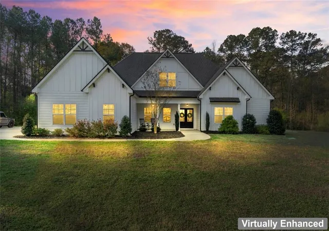 Photo 2 of Single family home for sale at 1058 Lawshe Rd, Senoia, GA 30276 | MLS# 7831729 | Listing updated on 2026-09-10
