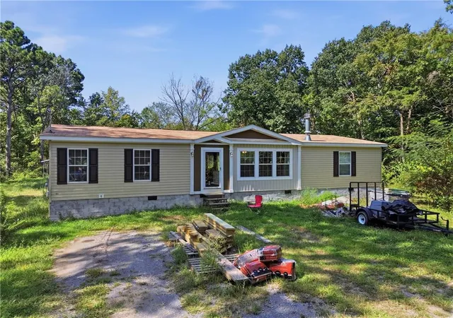Photo 3 of Single family home for sale at 154 Silvers Rd, Chatsworth, GA 30705 | MLS# 7823501 | Listing updated on 2026-09-06