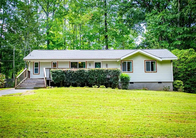 Photo 1 of Single family home for sale at 24 White Oak Dr, Carrollton, GA 30116 | MLS# 7836186 | Listing updated on 2026-09-12