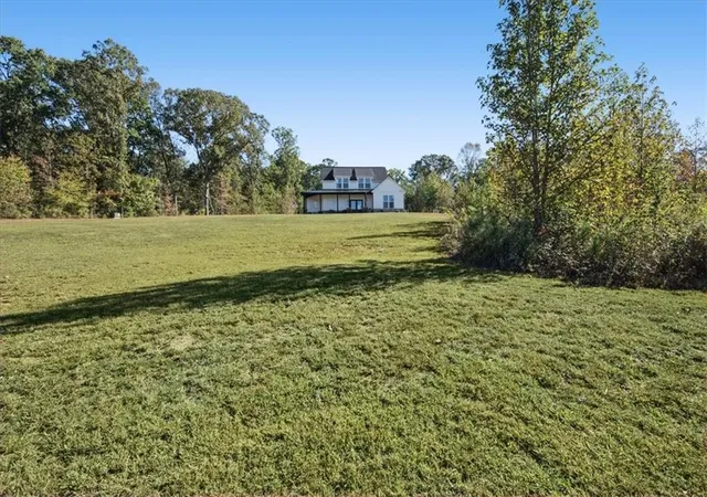 Photo 4 of Single family home for sale at 533 Lively Rd, Waco, GA 30182 | MLS# 7858370 | Listing updated on 2026-10-24