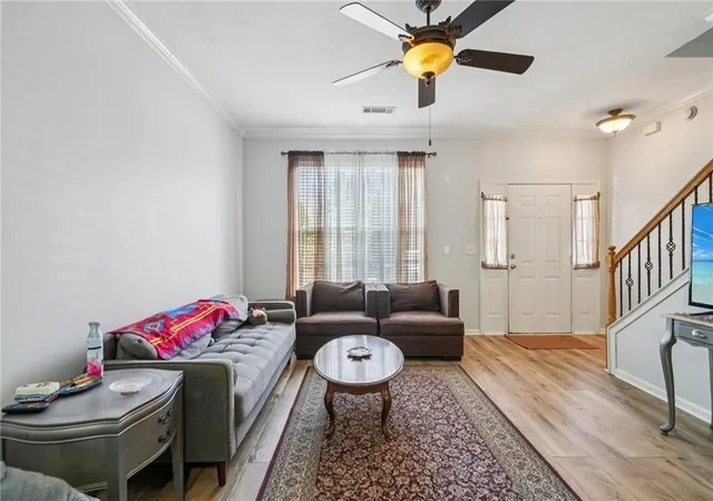 Listing Photo 4 - Condo for sale in building located at 2147 Del Lago Cir, Kennesaw, GA 30152 - Unit #12